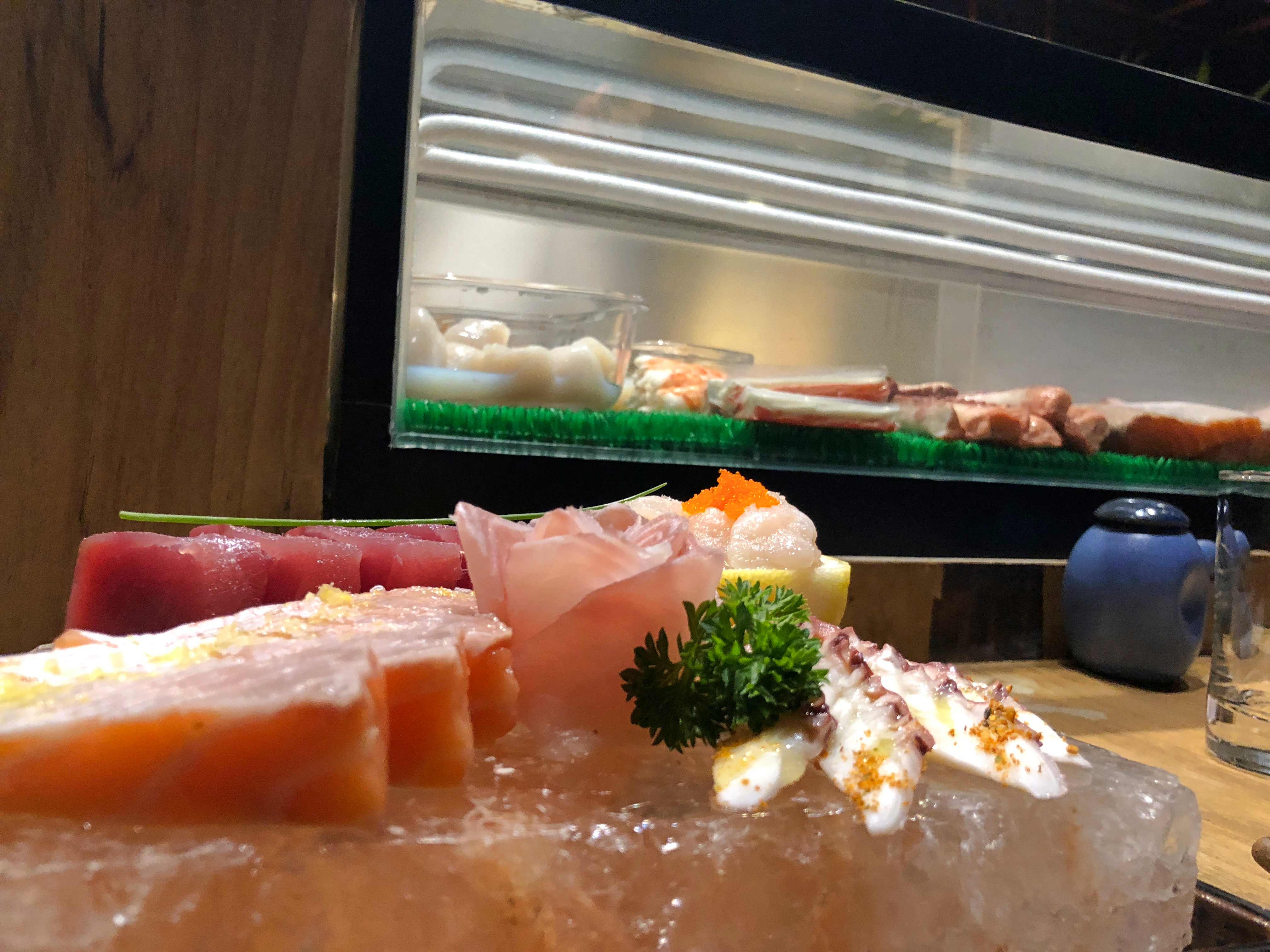 Combinado de sashimis do Kozu, restaurante de comida japonesa em Goiânia | Foto: Luísa Gomes/Mais Cinco