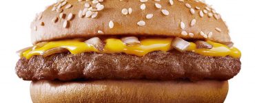 Promoção Clássicos do Dia tem redução de preço nos restaurantes do McDonald's | Foto: Divulgação