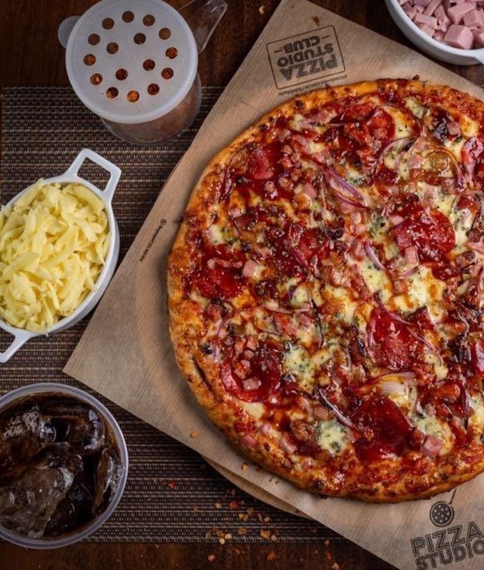 Pizzas customizáveis são o ponto forte da Pizza Studio, opção de pizza no Setor Sul